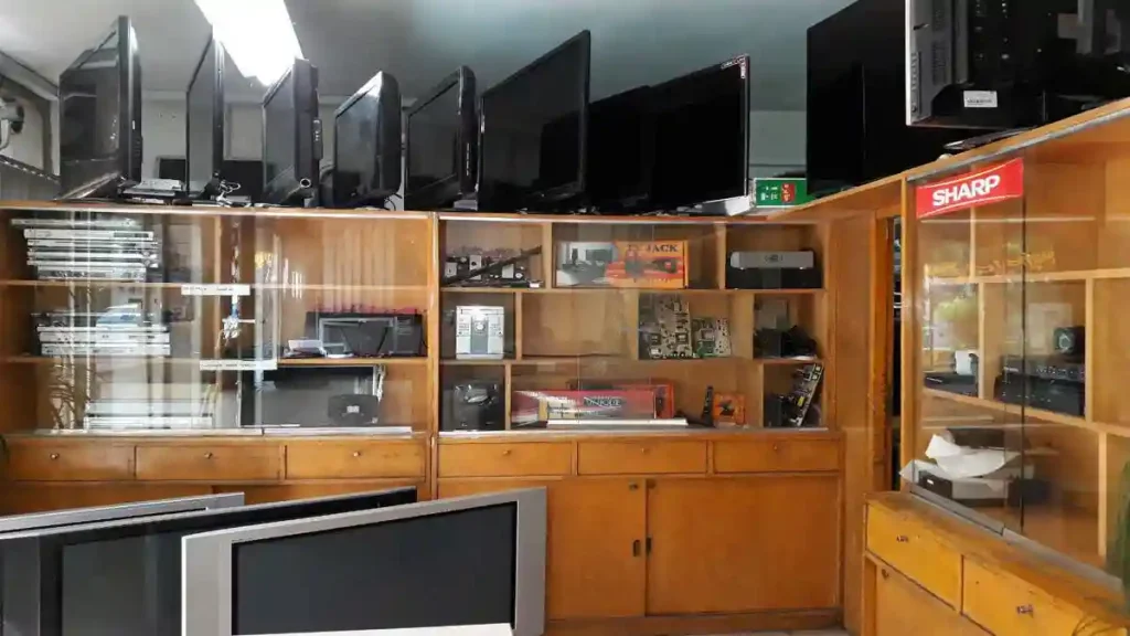 خدمات تعمیرات تلویزیون قدیمی پاناسونیک در ایران سرویس