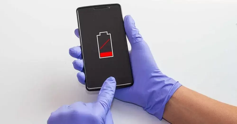 نکات مهم در حل مشکل خرابی باتری گوشی بلک‌بری